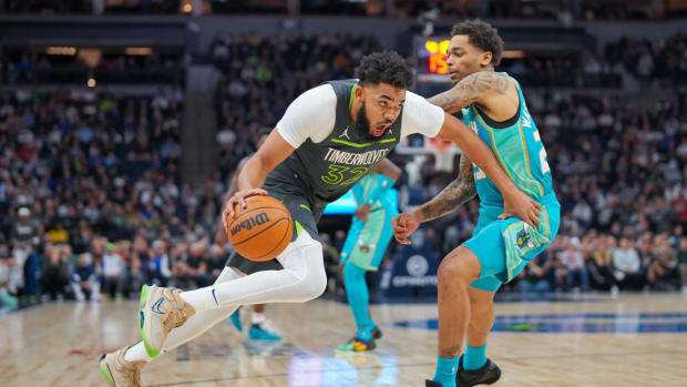 Karl-Anthony Towns, Minnesota Timberwolves vs. Charlotte Hornets